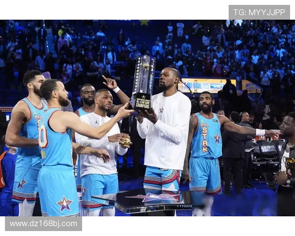 2006年NBA全明星赛东部逆转西部詹姆斯首获MVP